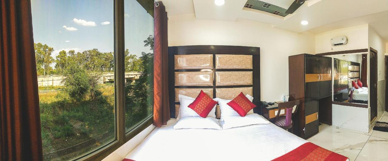 Hotel Sahil Palace Rupnagar  Εξωτερικό φωτογραφία
