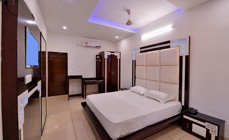 Hotel Sahil Palace Rupnagar  Εξωτερικό φωτογραφία